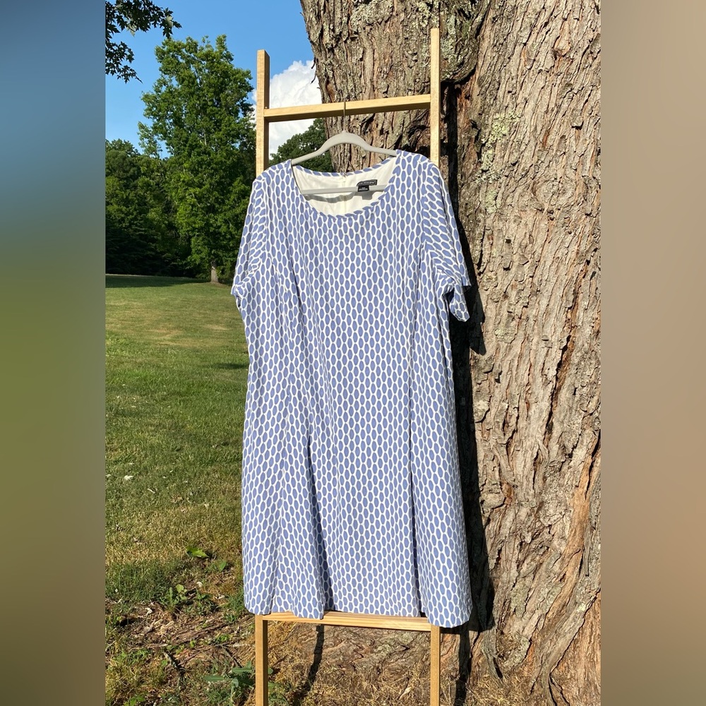JESSICA HOWARD Dress - Plus Size 24 but stretches to 26/28 Blue & White Summer